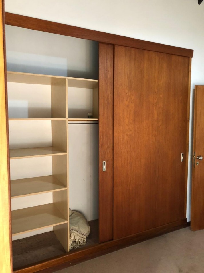 DOS LOCALES CON VIVIENDA Y DEPOSITO