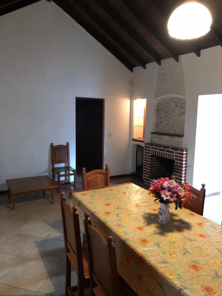 DOS LOCALES CON VIVIENDA Y DEPOSITO