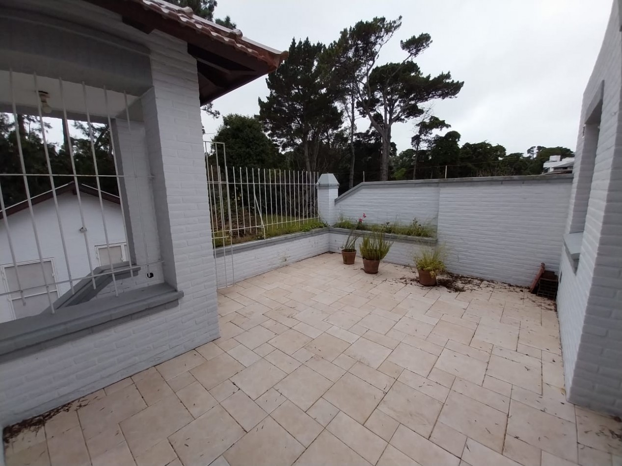 DOS LOCALES CON VIVIENDA Y DEPOSITO