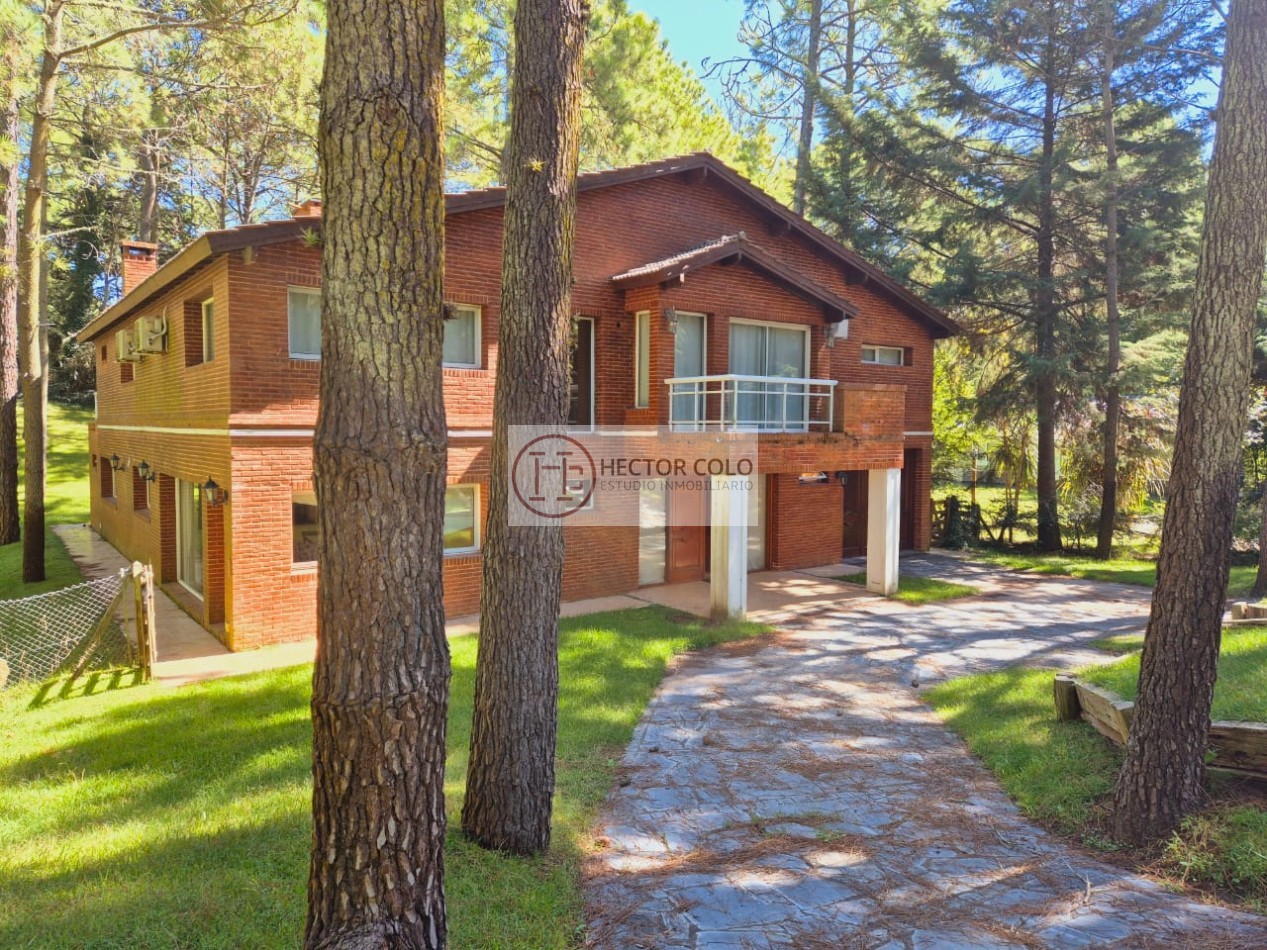 Venta de Casa 5 Ambientes en Carilo