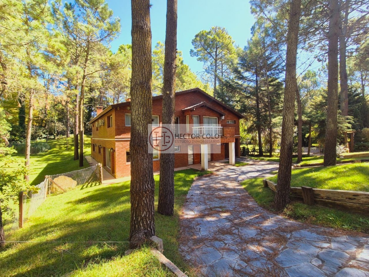 Venta de Casa 5 Ambientes en Carilo