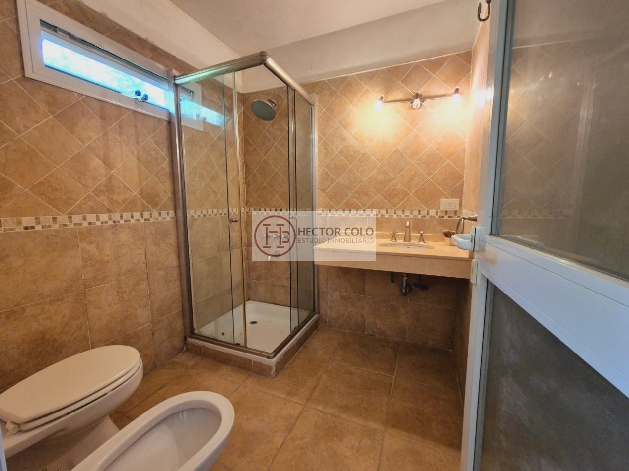 Venta de Casa 5 Ambientes en Carilo