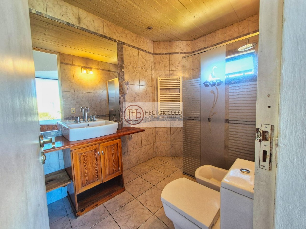 Venta de Casa en Carilo en segunda linea de Mar y con vista parcial