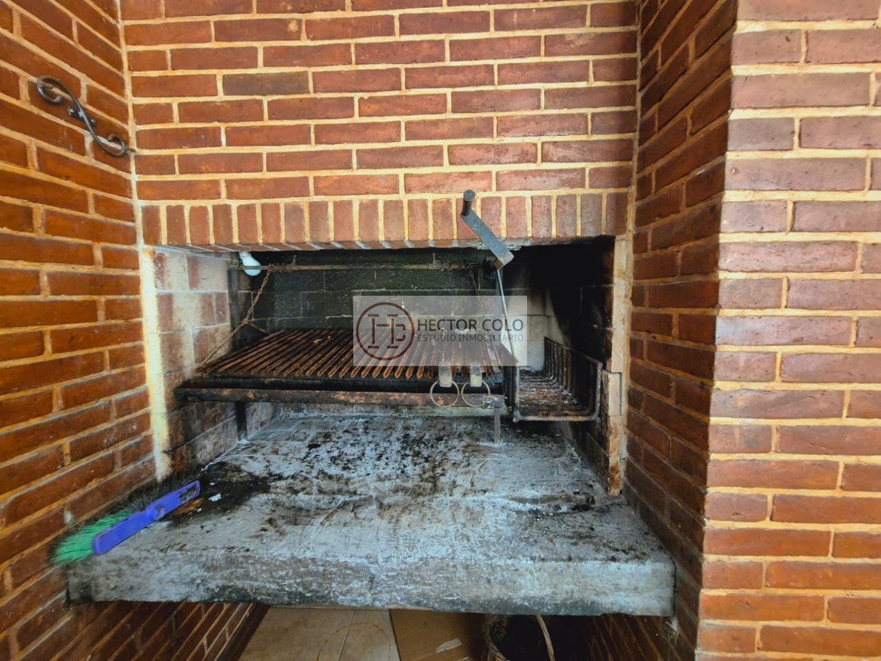 Venta de Casa 5 Ambientes en Carilo
