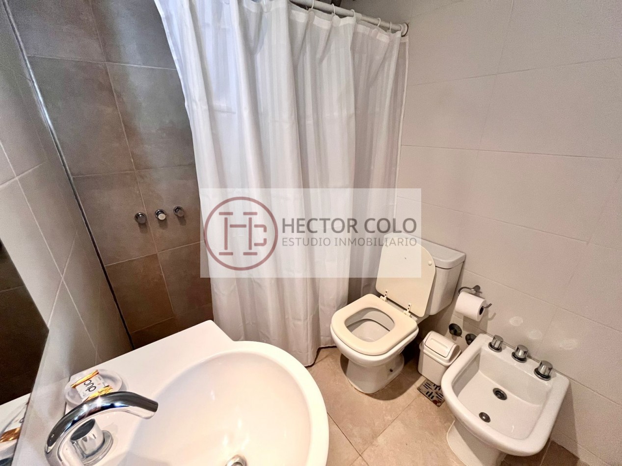 EN VENTA DEPARTAMENTO DOS AMBIENTES Y MEDIO-EDIFICIO TUYU PLAZA-PINAMAR-