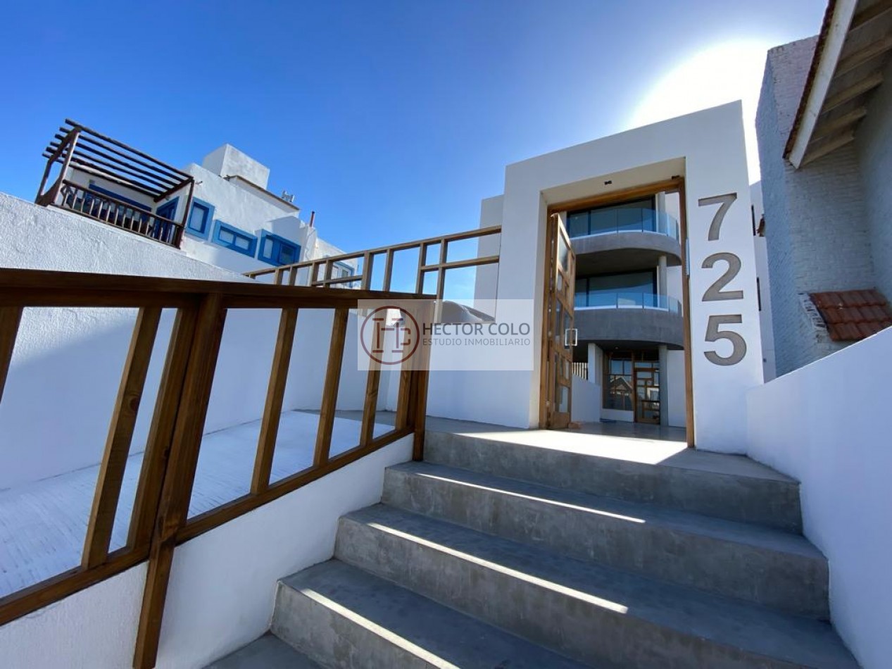 Venta de departamento 3 ambientes Frente al Mar