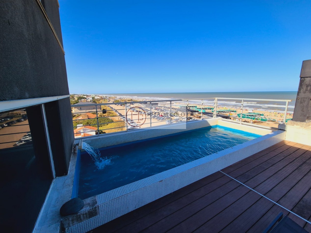 Departamento 4 ambientes frente al mar