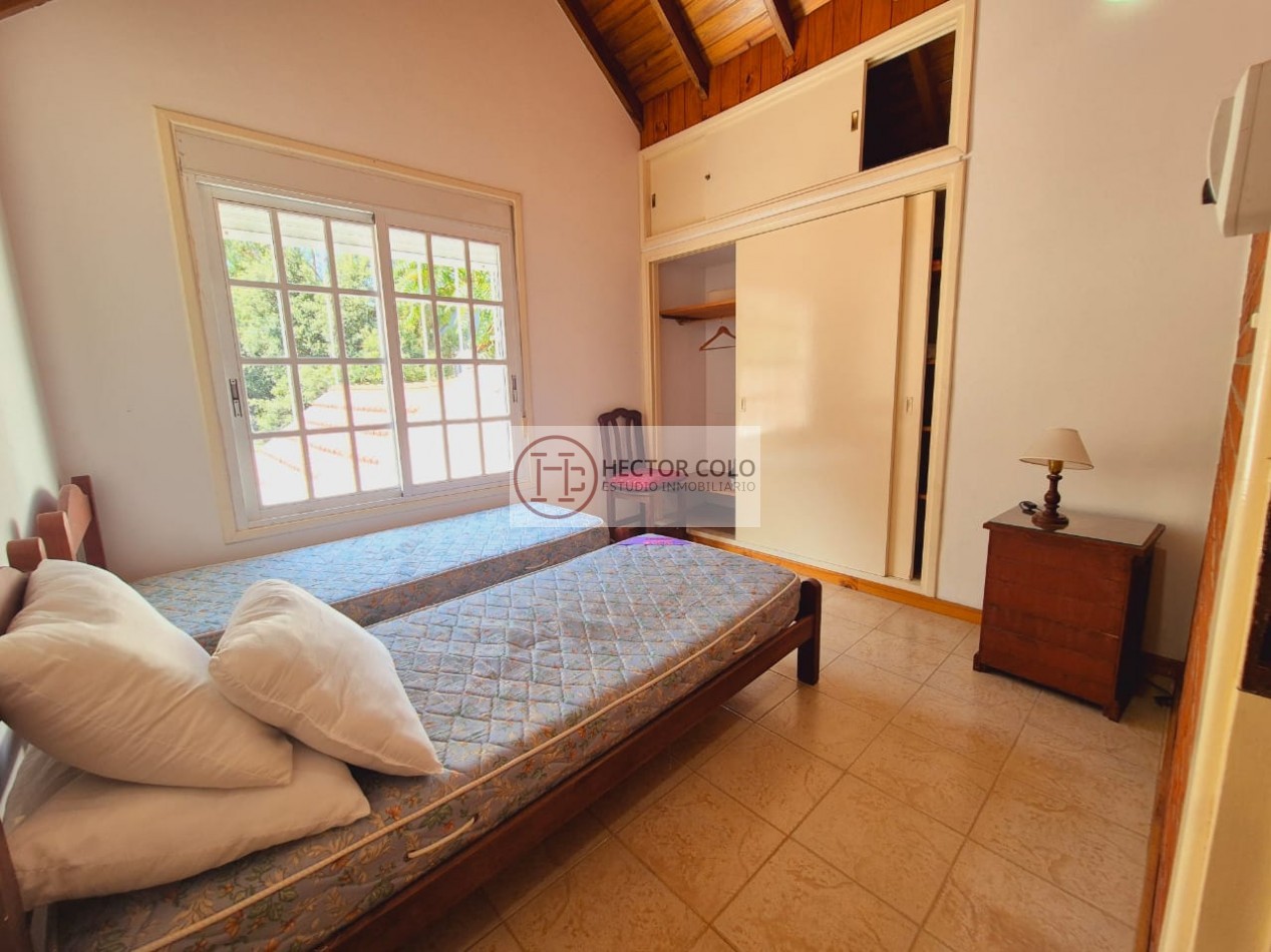 Hermosa casa sobre lote multifamiliar en Valeria del Mar