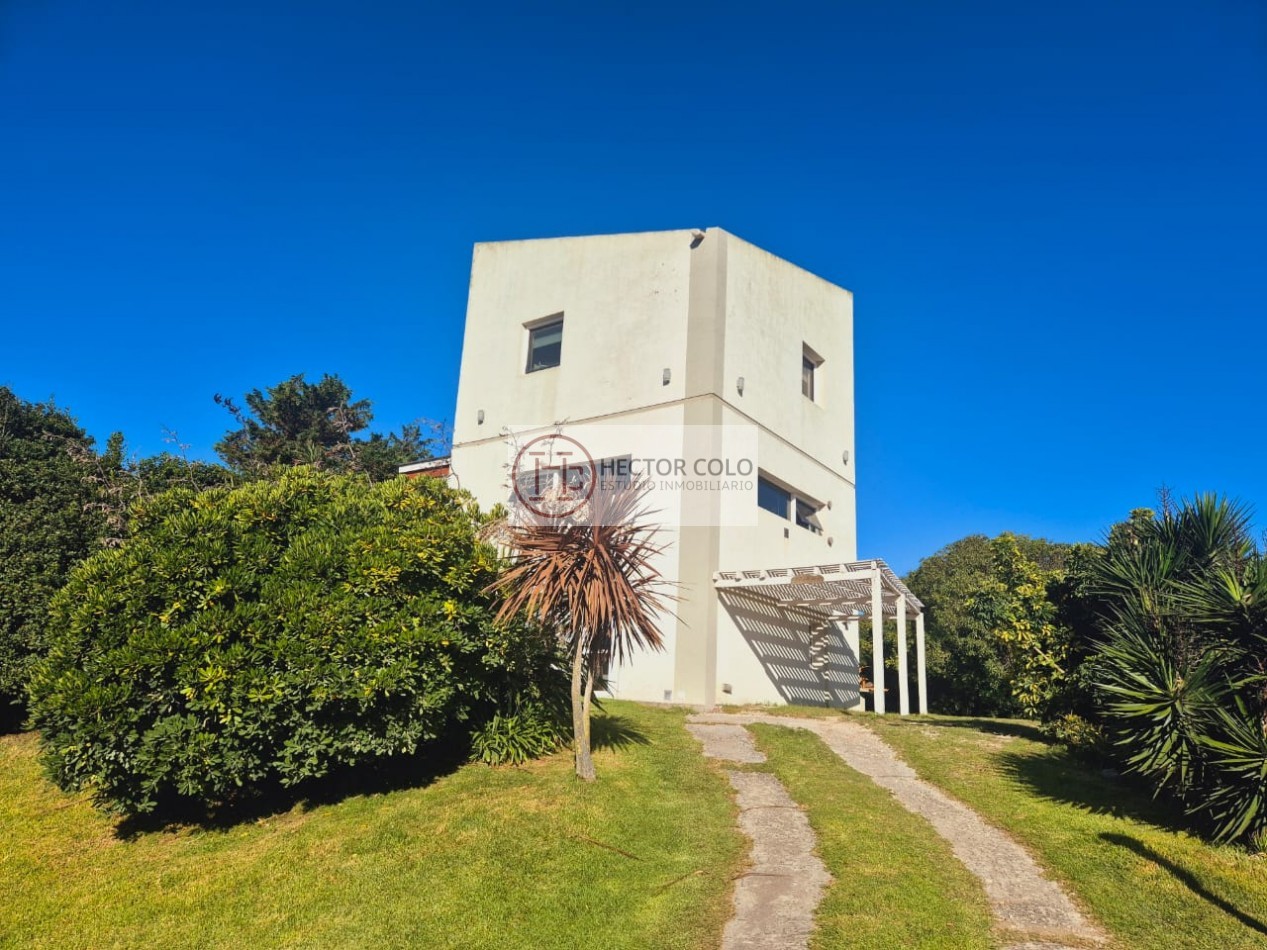 Venta de Casa en Carilo en segunda linea de Mar y con vista parcial