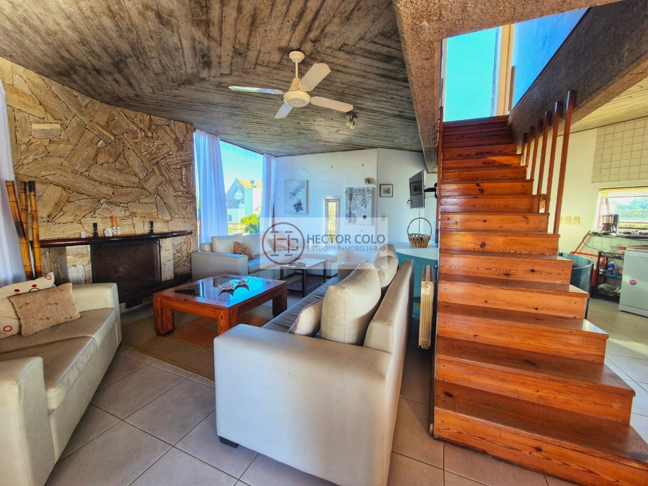 Venta de Casa en Carilo en segunda linea de Mar y con vista parcial