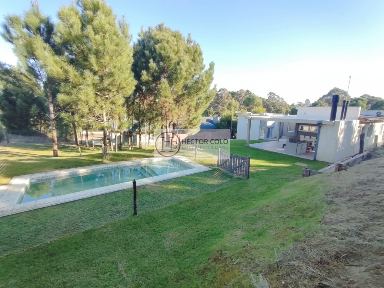 CASA EN BARRIO DEPORTIVA 1 COSTA ESMERALDA