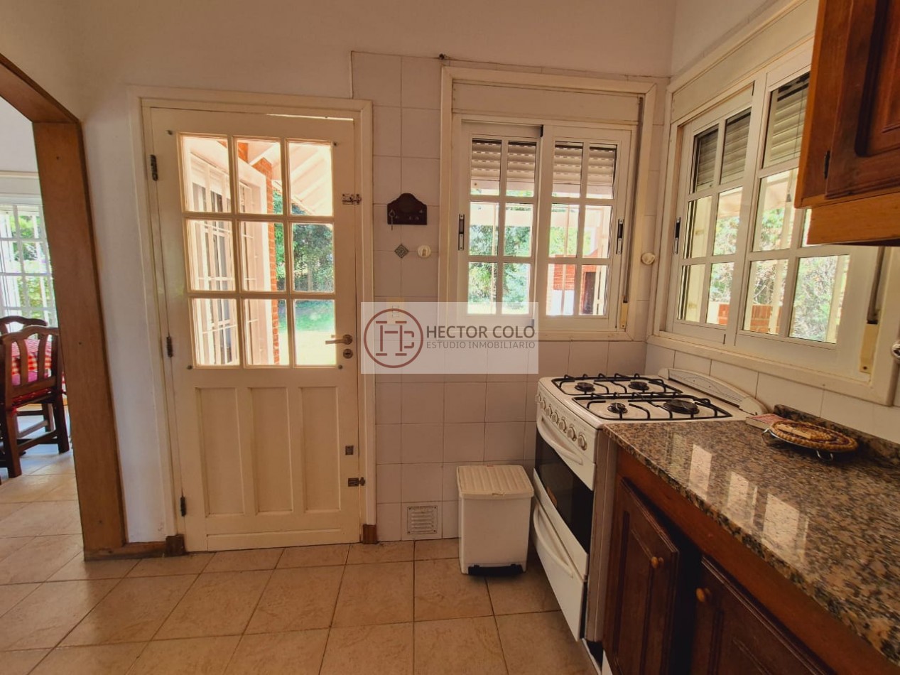 Hermosa casa sobre lote multifamiliar en Valeria del Mar