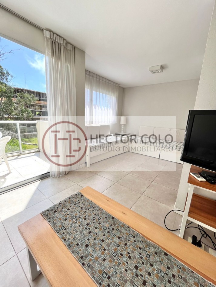 EN VENTA DEPARTAMENTO DOS AMBIENTES Y MEDIO-EDIFICIO TUYU PLAZA-PINAMAR-