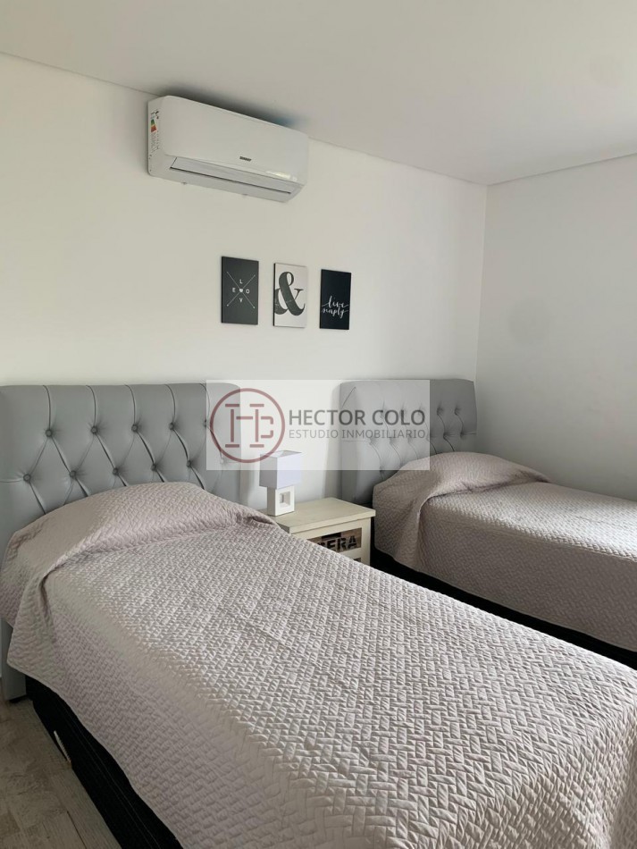CASA EN BARRIO DEPORTIVA 1 COSTA ESMERALDA