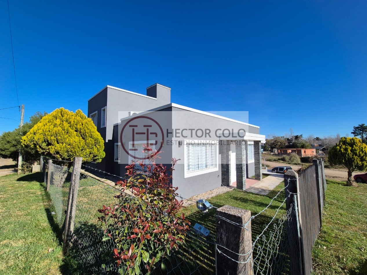 Venta de Casa con departamento en Ostende