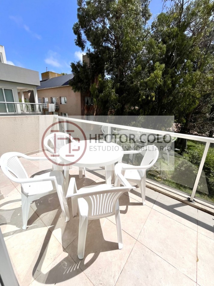 EN VENTA DEPARTAMENTO DOS AMBIENTES Y MEDIO-EDIFICIO TUYU PLAZA-PINAMAR-
