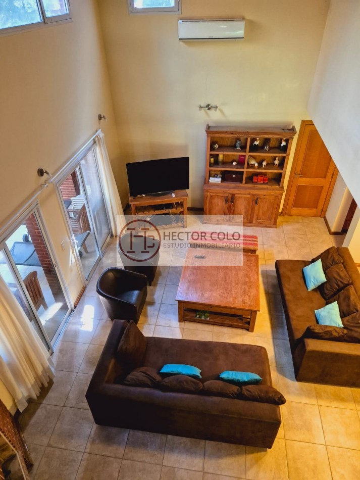 Venta de Casa 5 Ambientes en Carilo