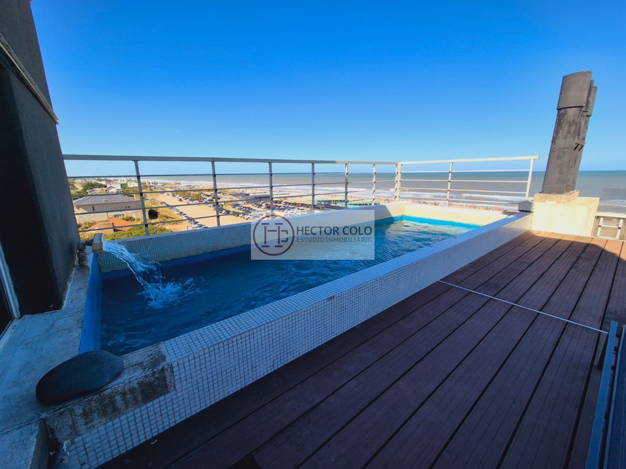 Departamento 4 ambientes frente al mar
