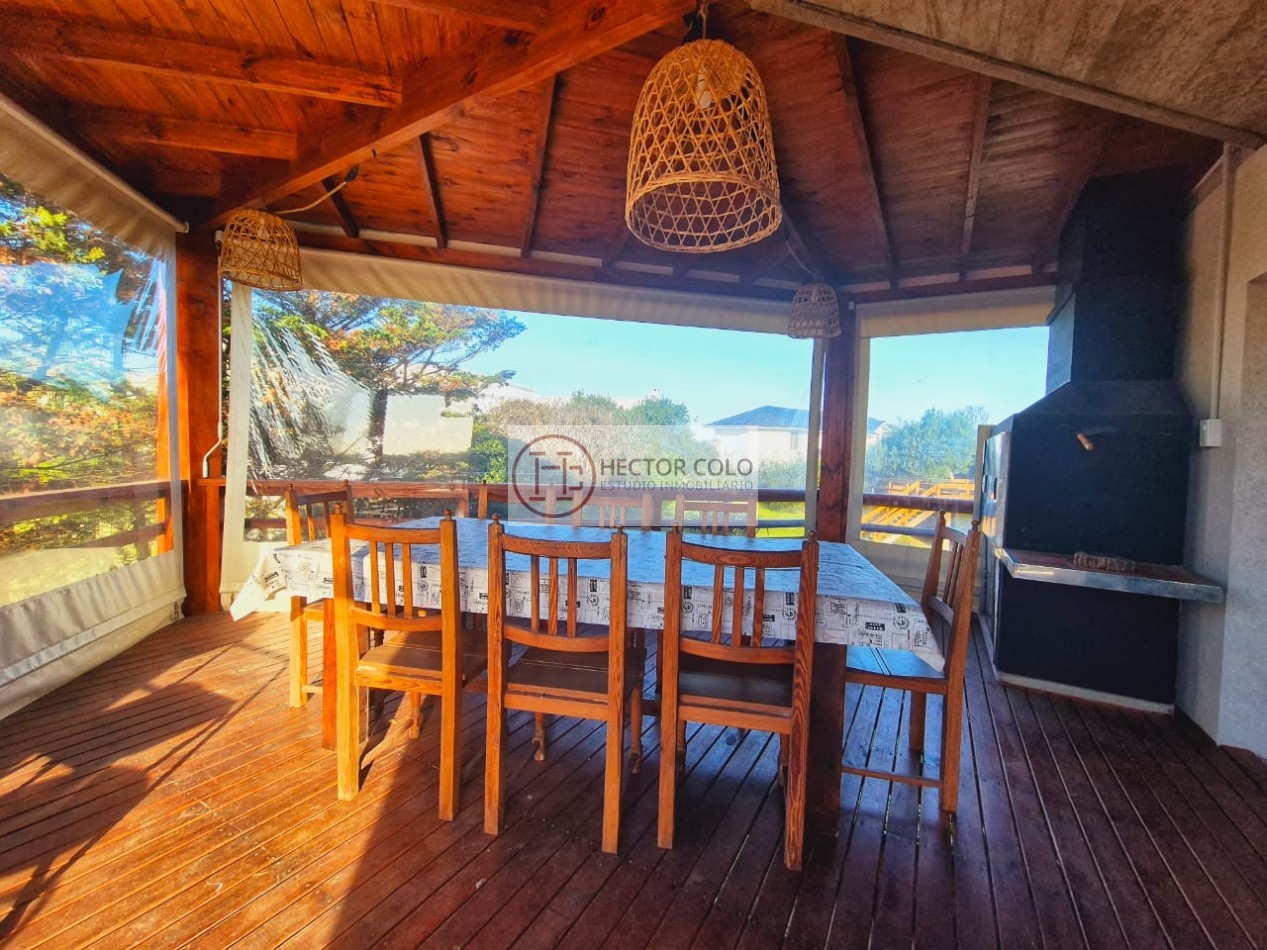 Venta de Casa en Carilo en segunda linea de Mar y con vista parcial