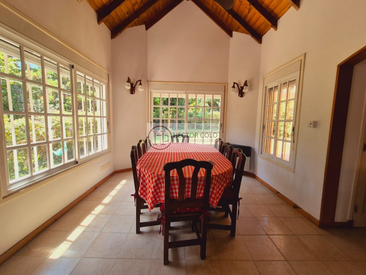 Hermosa casa sobre lote multifamiliar en Valeria del Mar