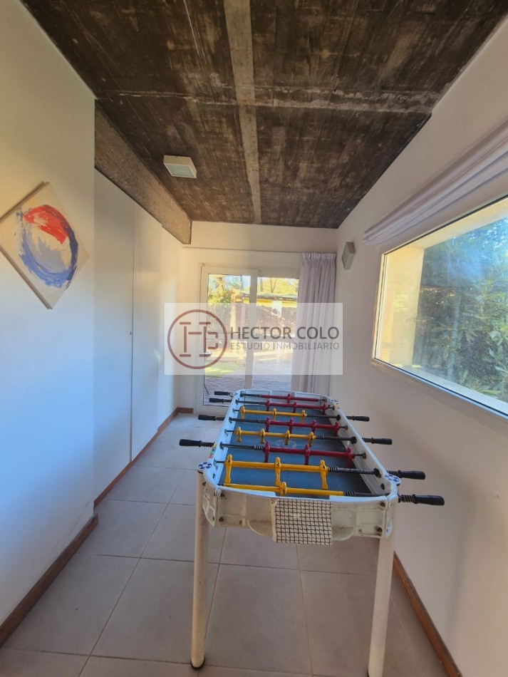 Venta de Casa en Carilo en segunda linea de Mar y con vista parcial