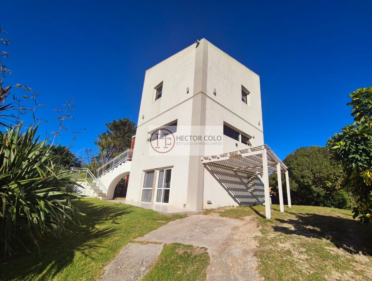 Venta de Casa en Carilo en segunda linea de Mar y con vista parcial