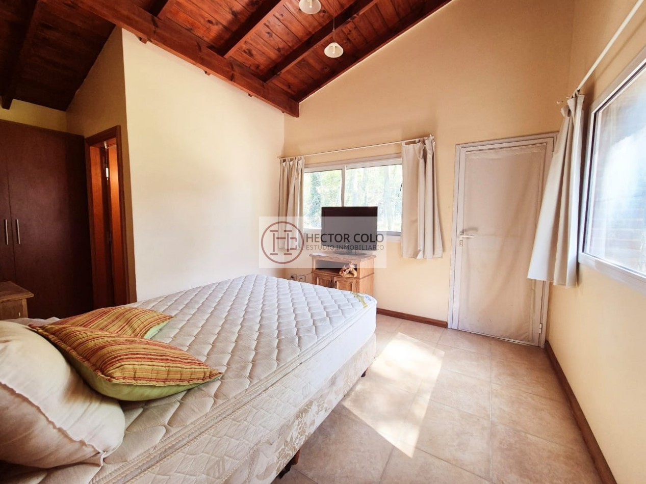 Venta de Casa 5 Ambientes en Carilo