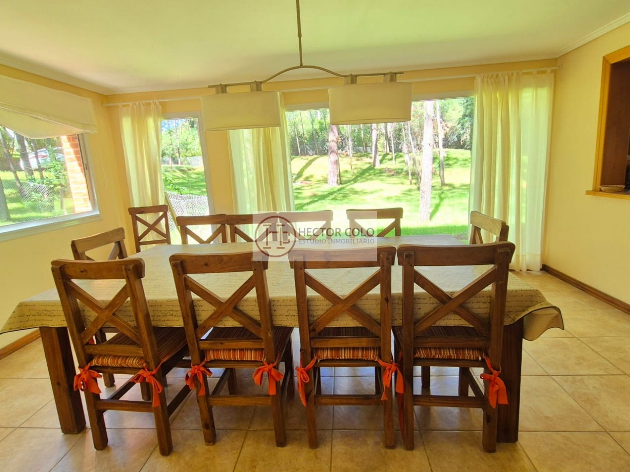 Venta de Casa 5 Ambientes en Carilo