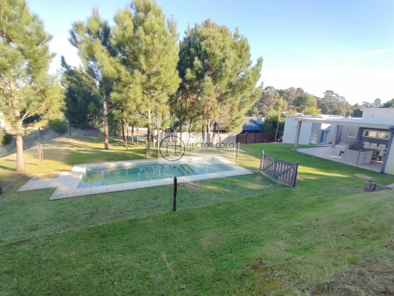 CASA EN BARRIO DEPORTIVA 1 COSTA ESMERALDA