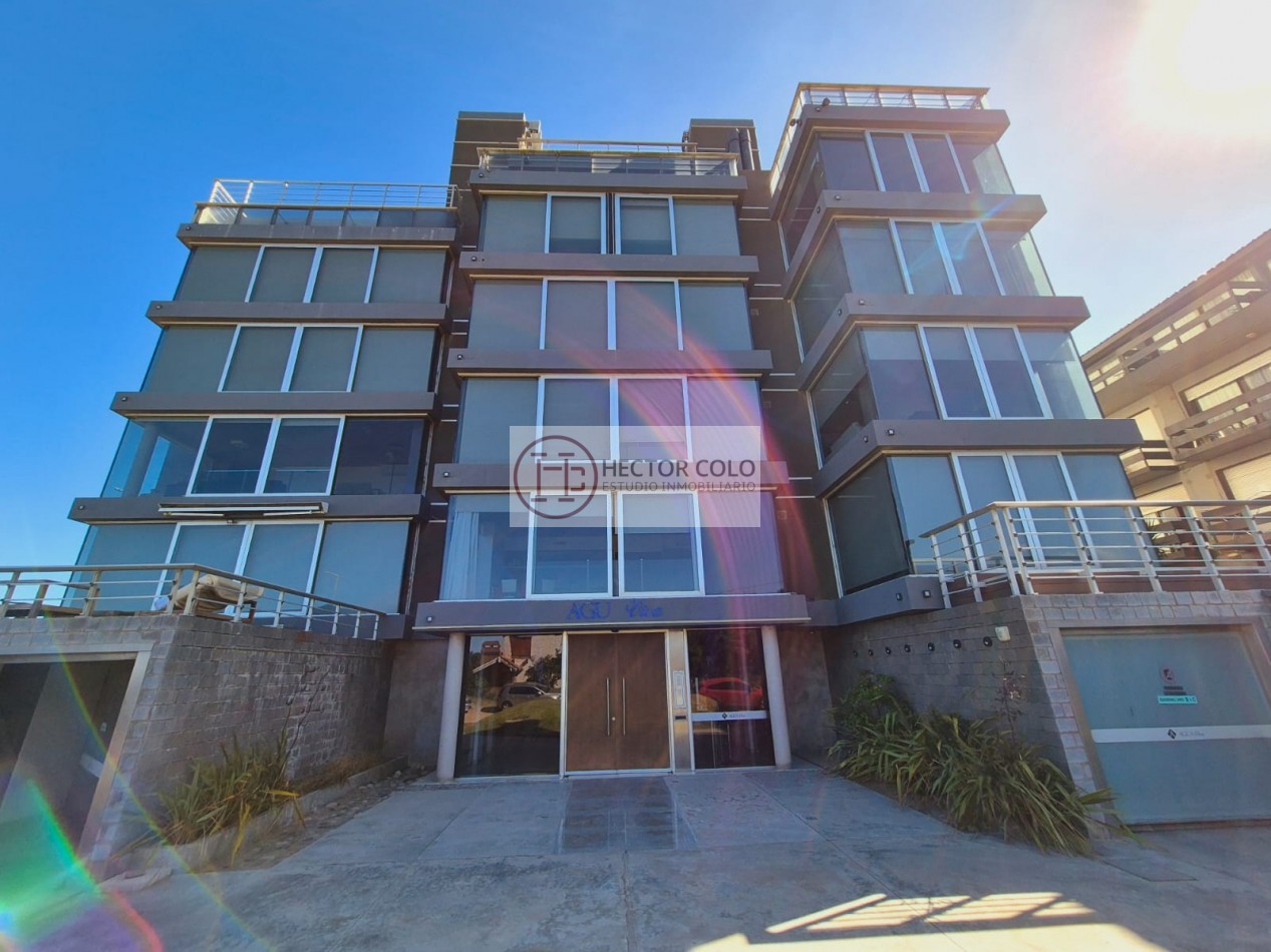 Departamento 4 ambientes frente al mar