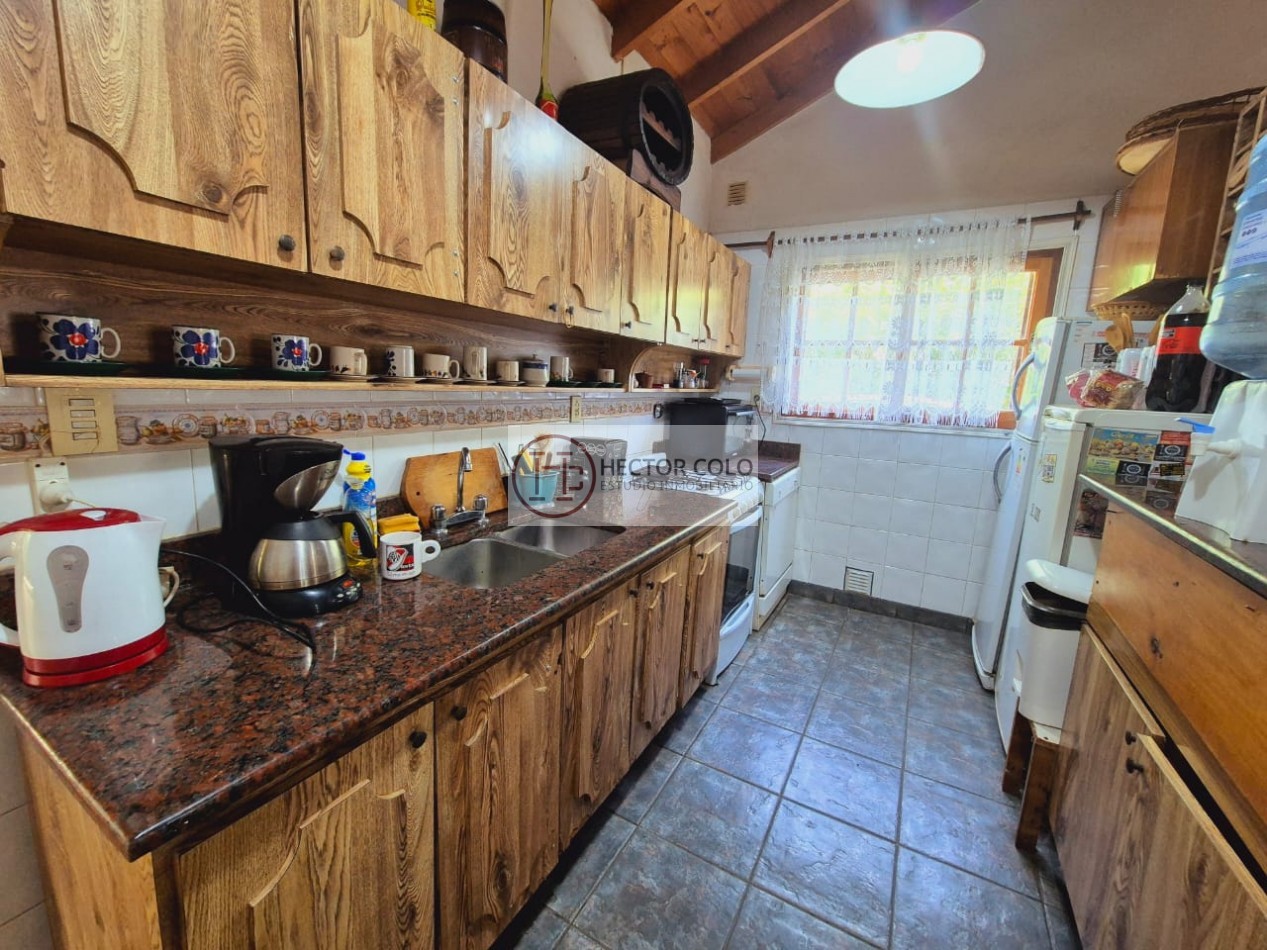 Casa en venta sobre lote multifamiliar a pasos del Mar