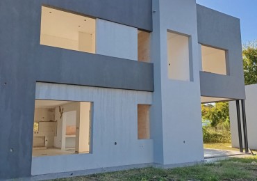 Venta Duplex A Estrenar!!!! 3 Ambientes con Cochera, Parrilla y Patio (Codigo 216570)