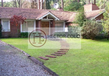CASA EN CARILO (Codigo 211355)